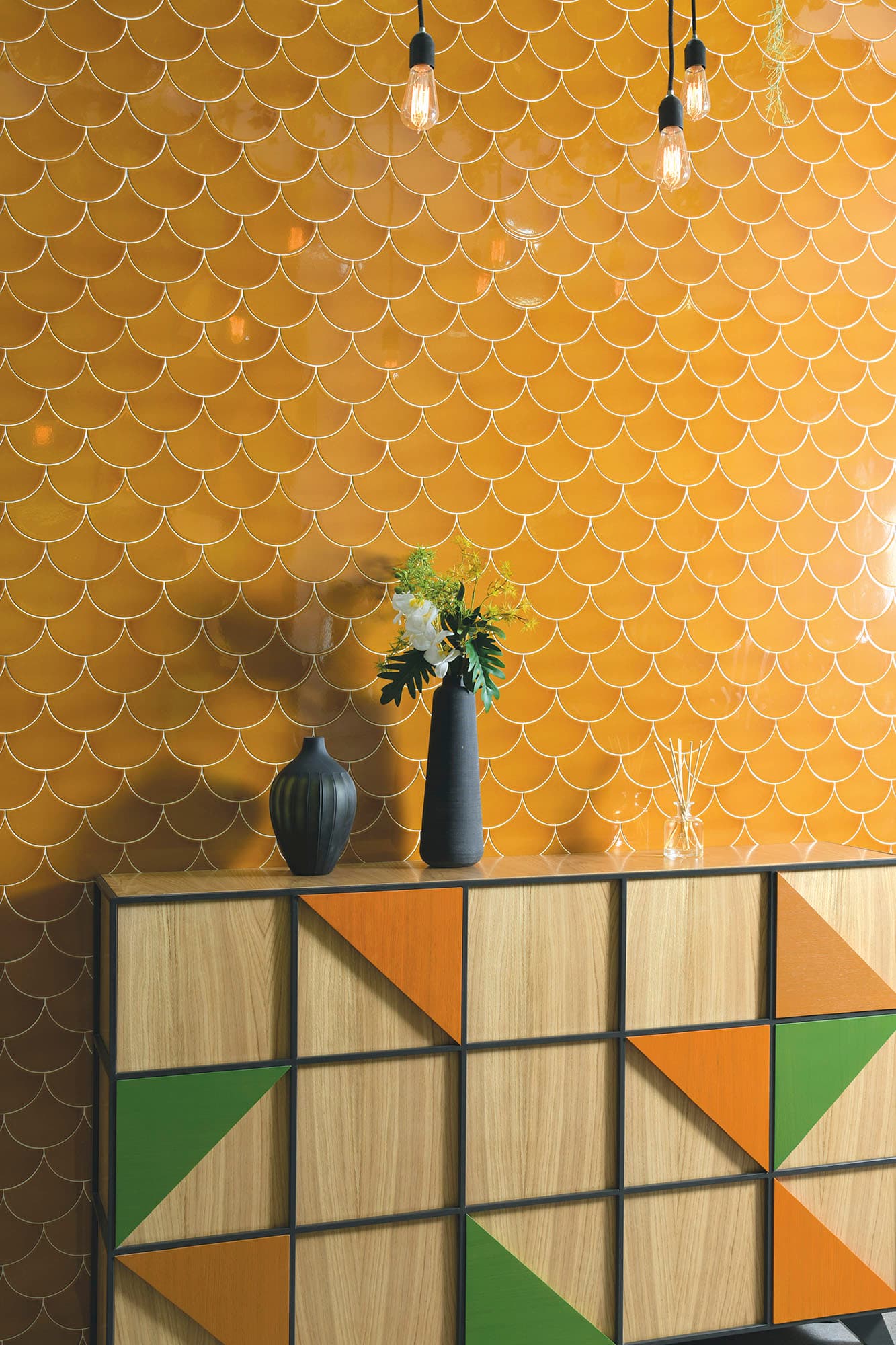 Aleluia Cersaie-2018-Scales-Ambar