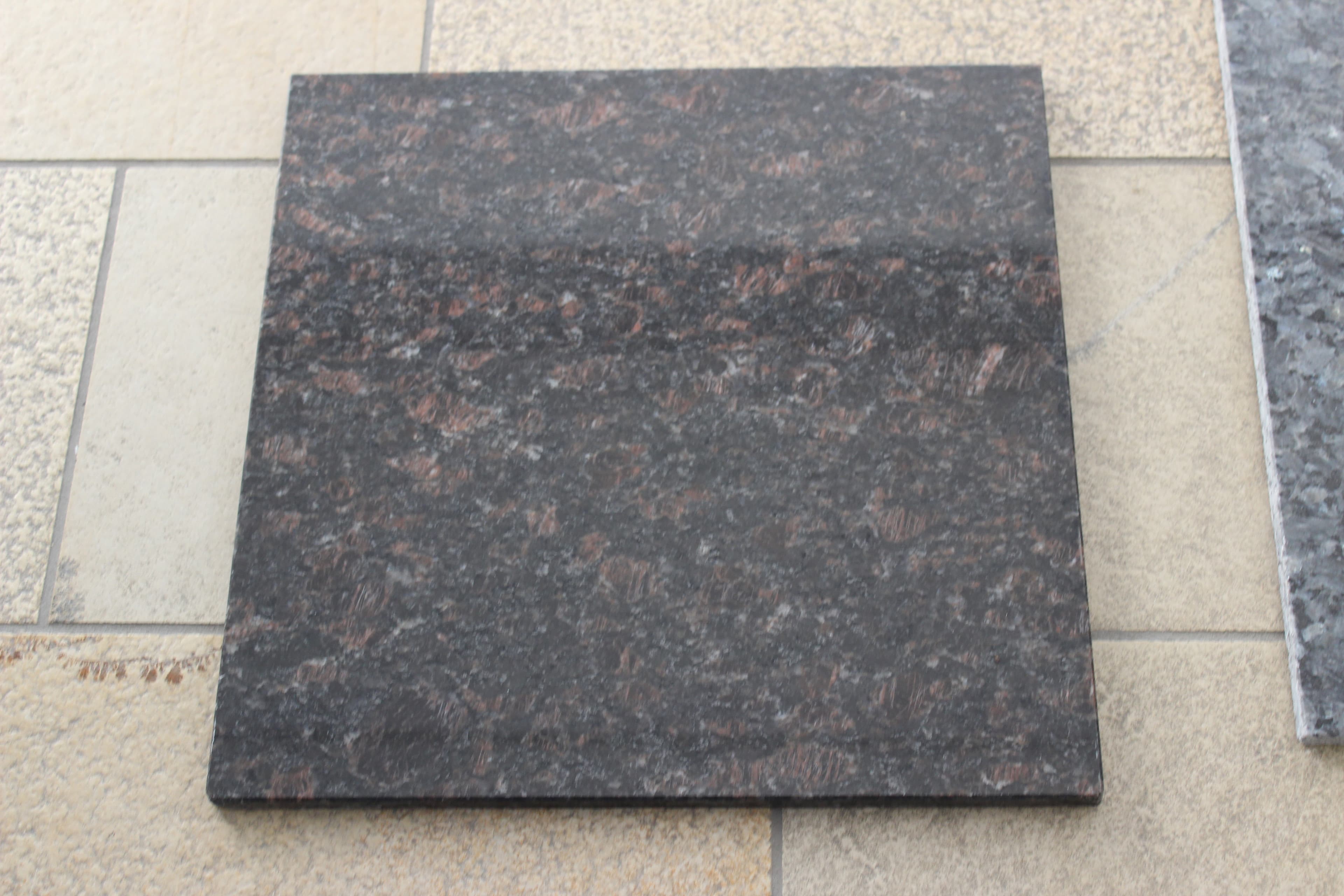 DOC Naturstein bei HÜTO Fliesen & Natursteine Thomas Hübner einzigartige Materialien auf höchstem Niveau